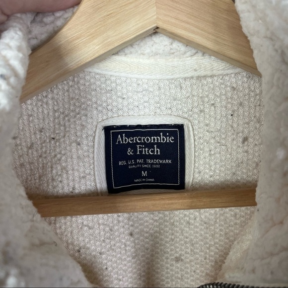 Abercrombie & Fitch Ivory Sherpa Quarter Zip Pullover Sweatshirt M - Picture 5 of 5